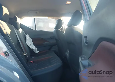 2021 Nissan Kicks Sr Xtronic Cvt z USA, uszkodzony, nr VIN 3N1CP5DV1ML509277